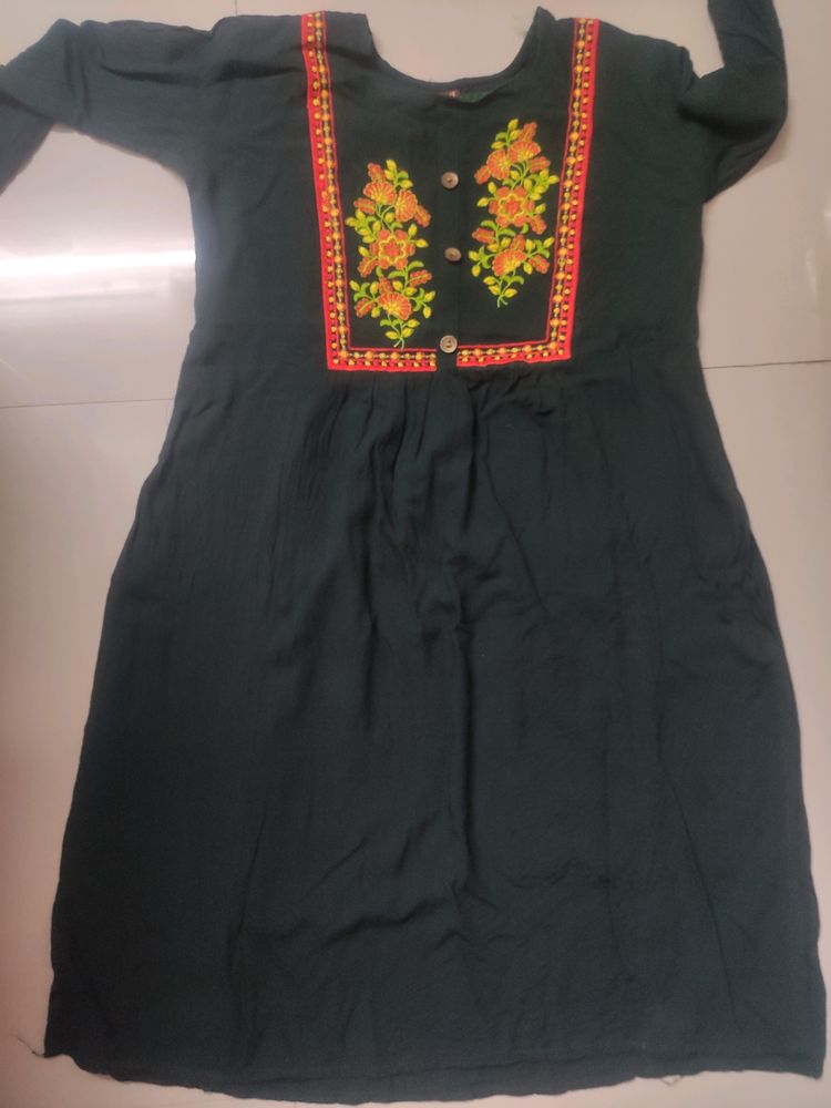 Green kurti XL size