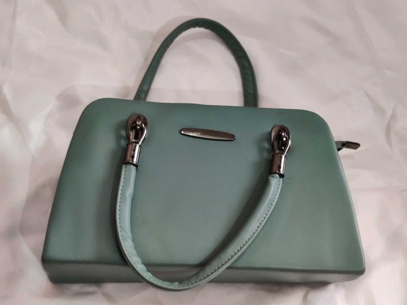 Chic Teal Handbag