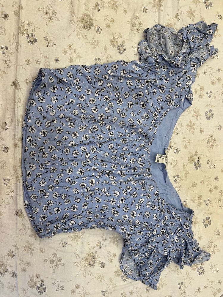 Blue Floral Top With frills