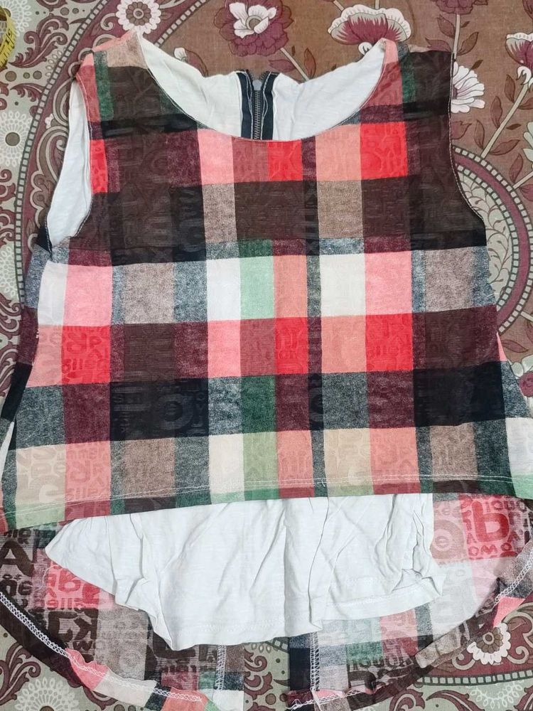 Checkered Hi-Low Sleeveless Top