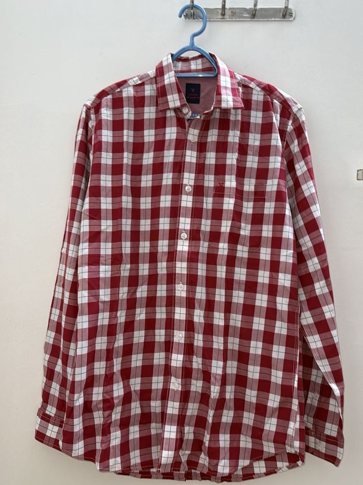 Van Huesen Men's Plaid Flannel Shirt