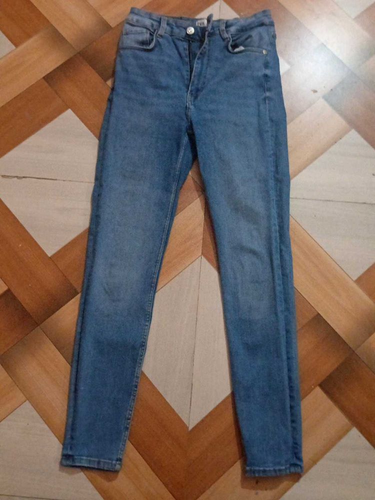 ZARA Women’s Blue Slim Fit Denim Jeans