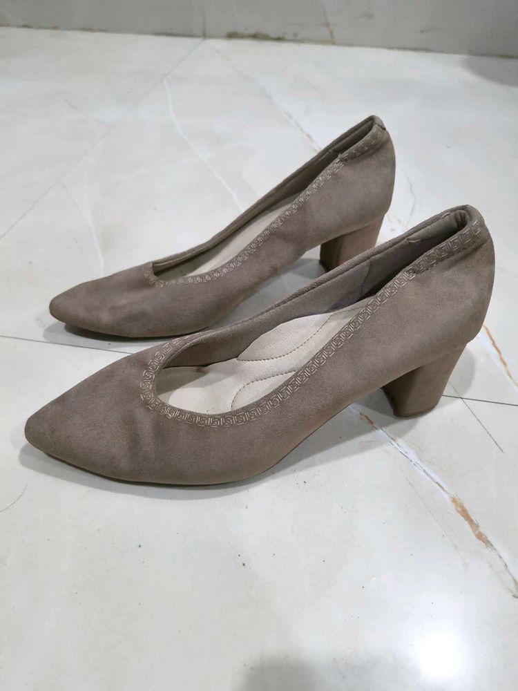 cushioned heels