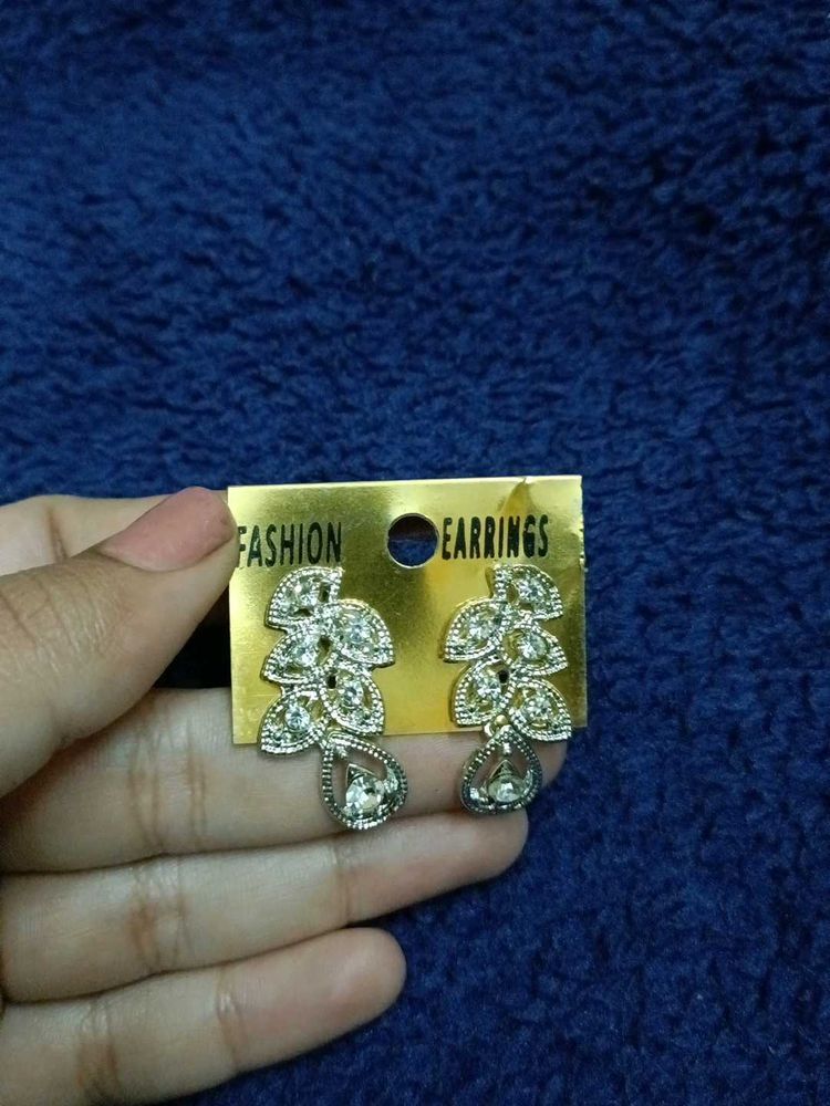 Elegant Crystal Leaf Drop Earrings