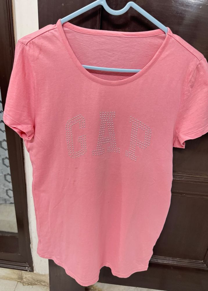 Pink GAP Tshirt