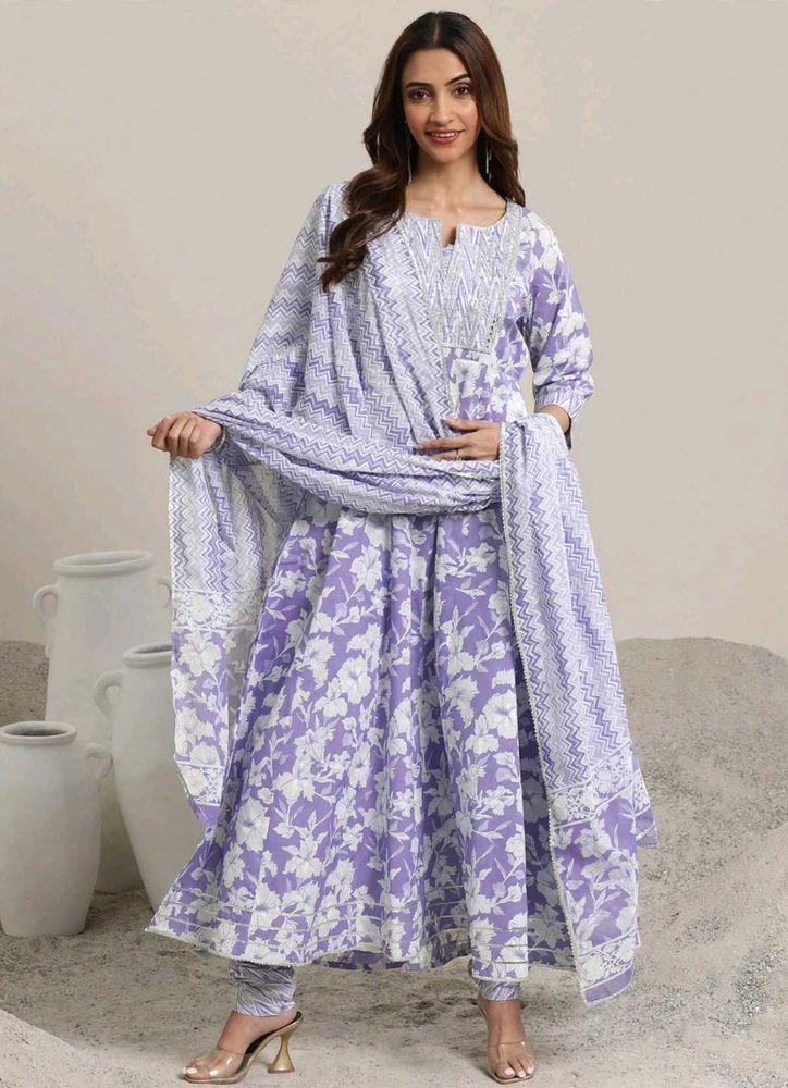 Beautiful Lavender Floral Kurta Set