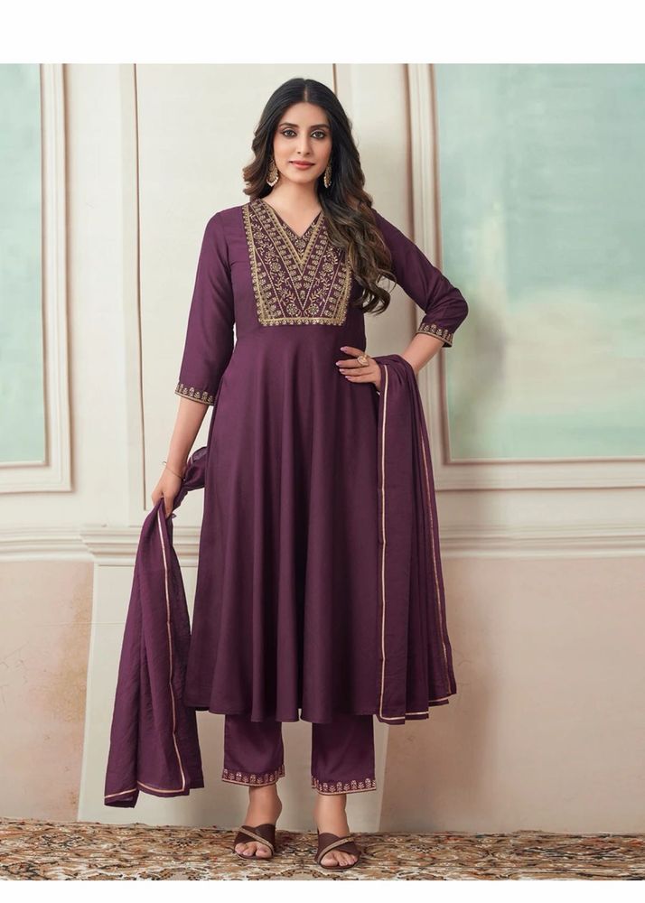 Elegant Maroon Kurta Set with Dupatta