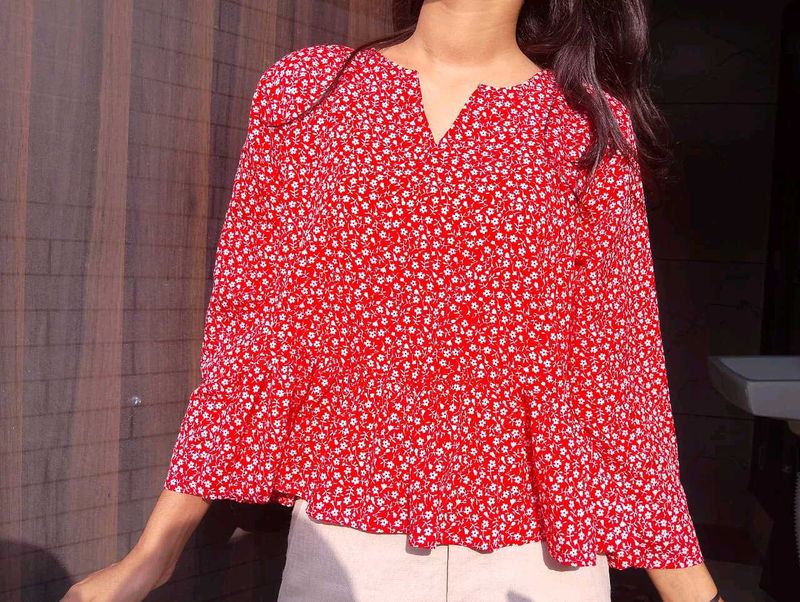 Chic Red Floral Print Top