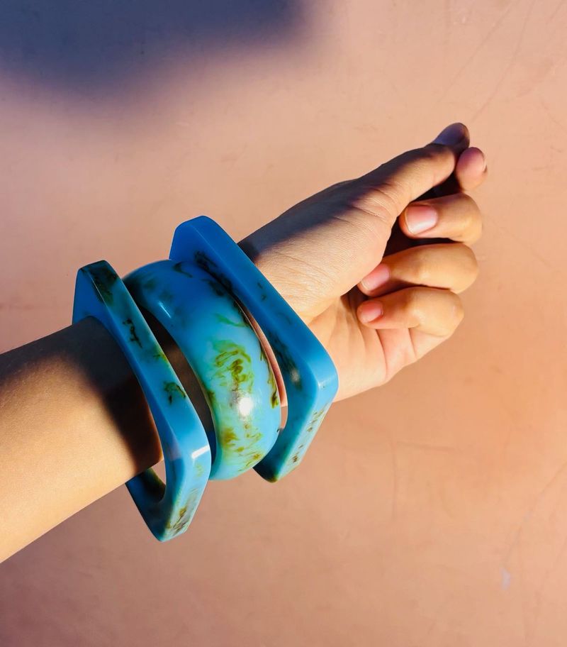 Chatpati Blue Square Bangle Set