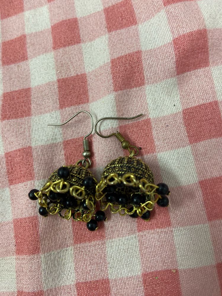 Elegant Black Jhumka Earrings