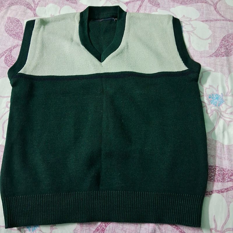 Half Sleeve Sweater For7 To8 Yrs.