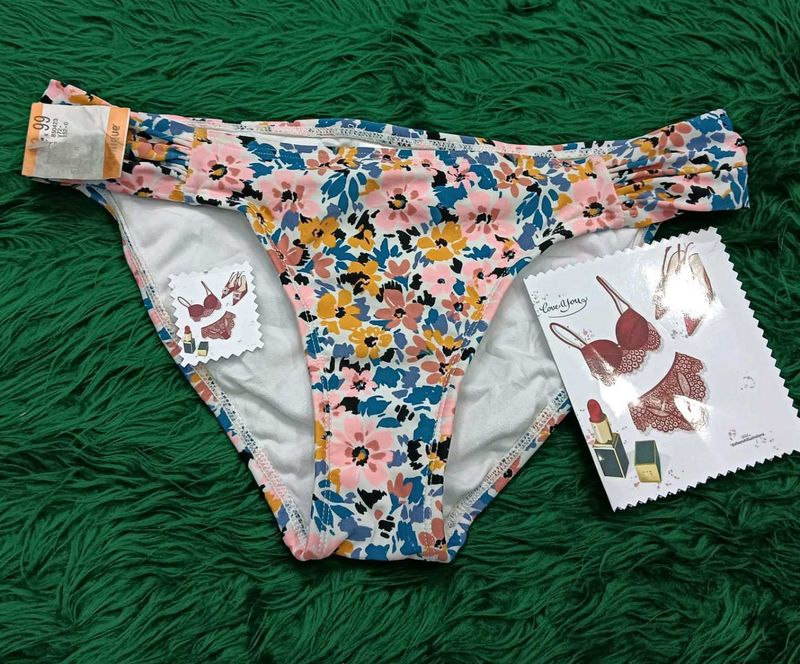 Floral Bikini 🆕🎁Bottom