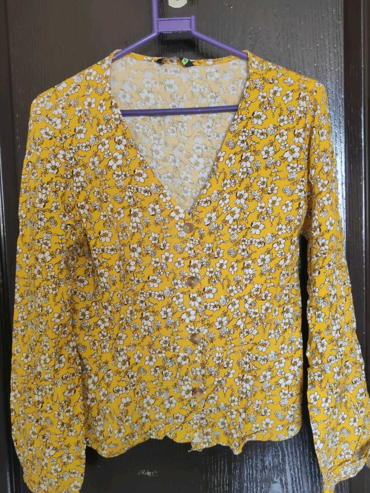 Yellow Floral Button-Up Blouse Top