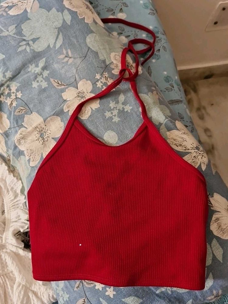 backless halterneck Top