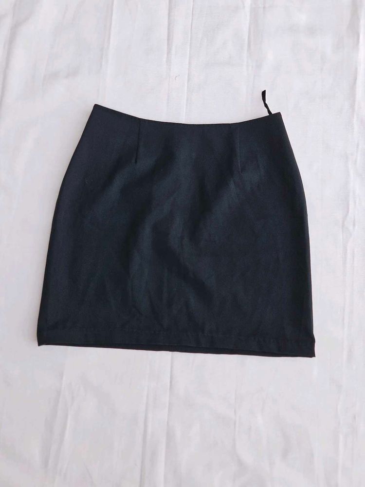 Classic Black Mini Skirt