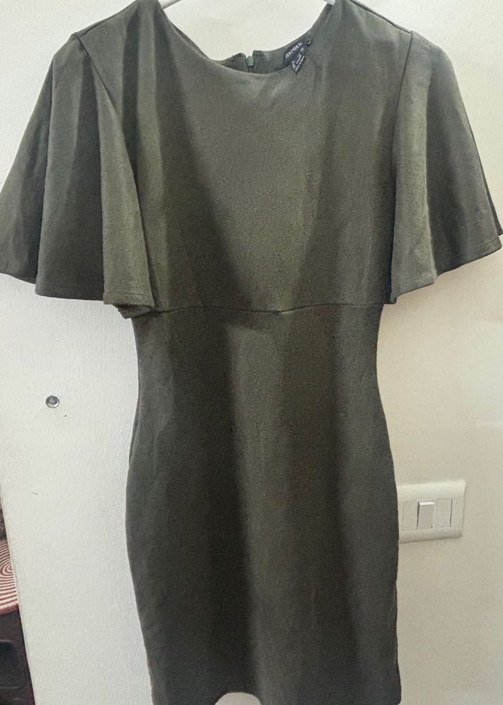 FOREVER 21 Olive Green Flutter Sleeve Dress