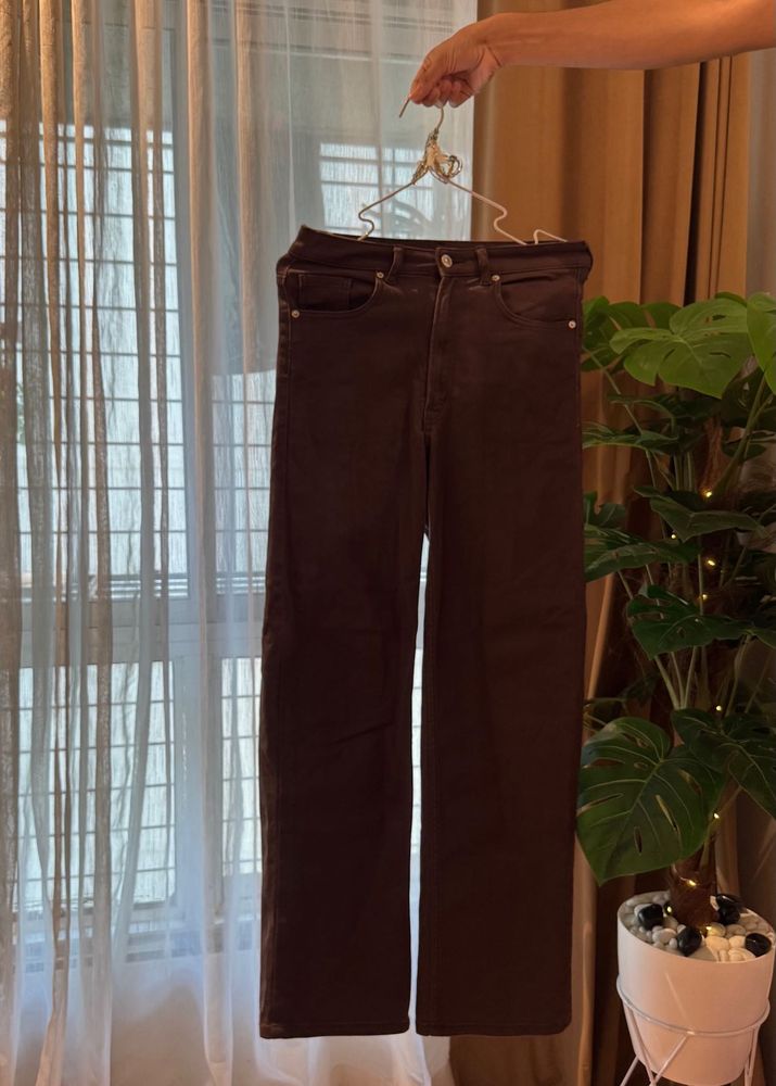 H&amp;M Brown Straight Leg Jeans