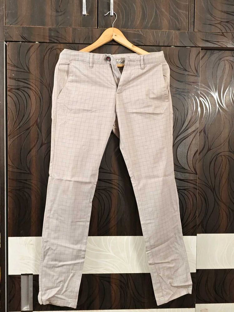 Men's Grey Checked Pants