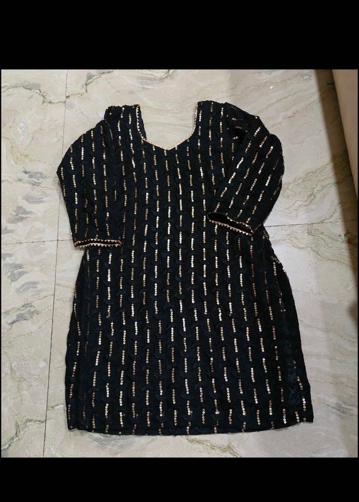 Elegant Black Kurta with Golden Embellishments