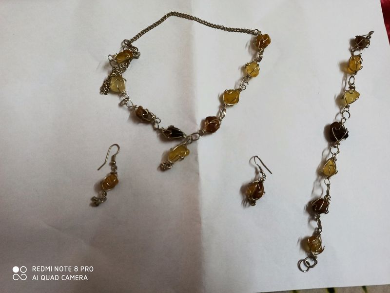 Fancy &amp; Beautiful Jewellery Set