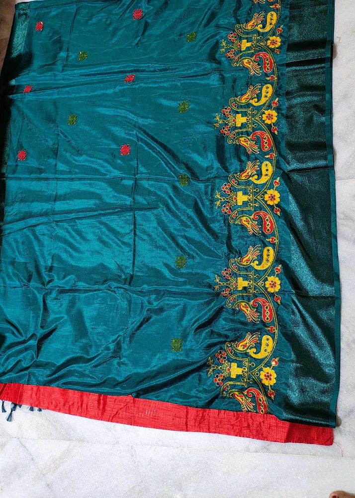 Saree with blouse piece unstitched red blause