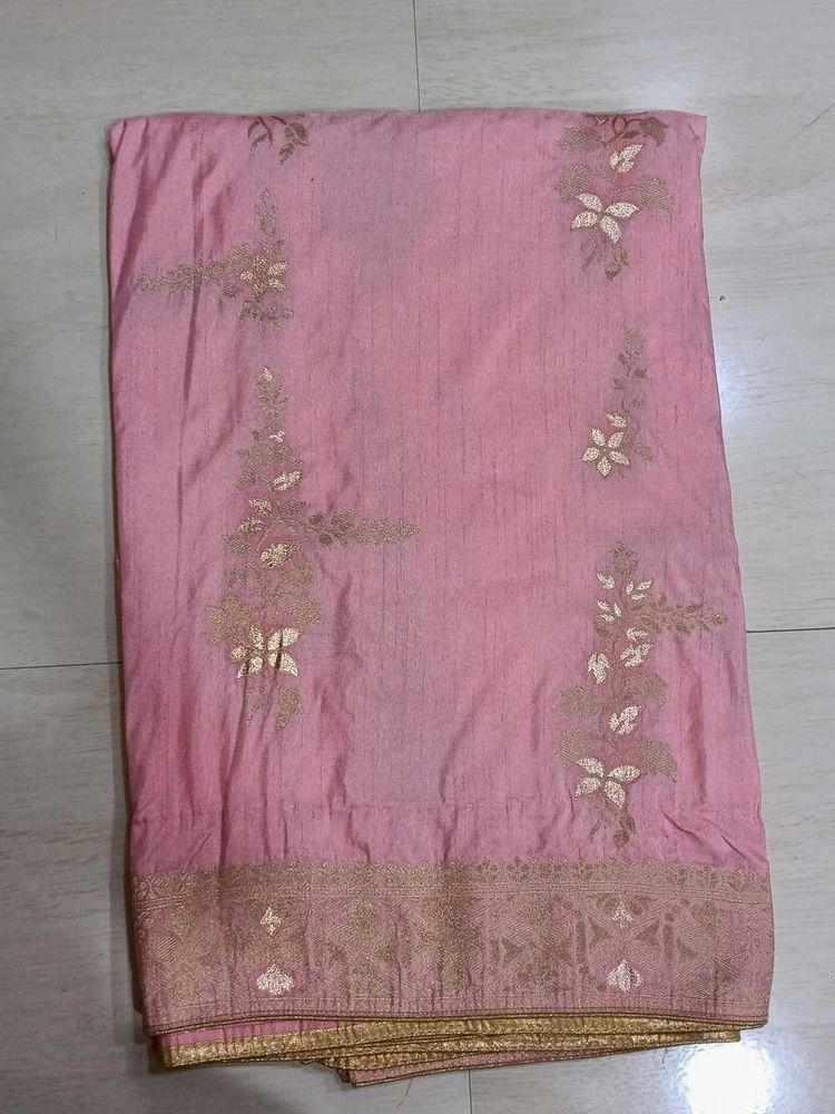 Elegant Pink Saree with Gold Embroidery