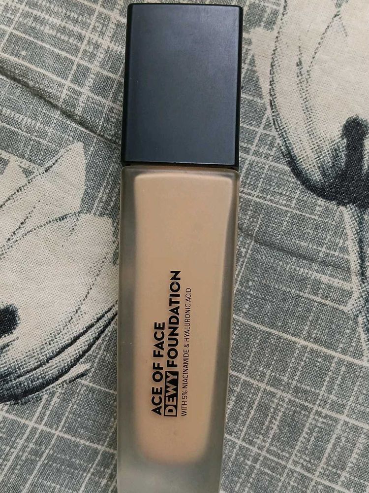 Ace Of Face Dewy Foundation