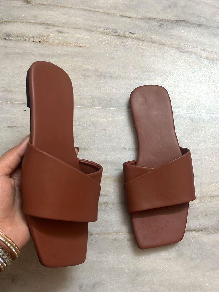 Stylish Brown Slide Sandals