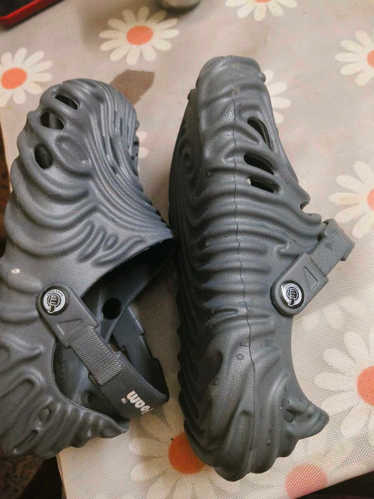 Stylish Grey Foam Clogs