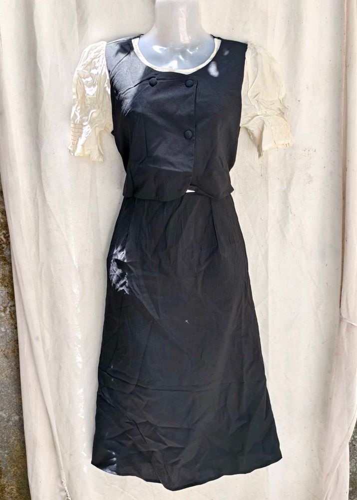 I. Elegant Black &amp; Cream Kurta Set