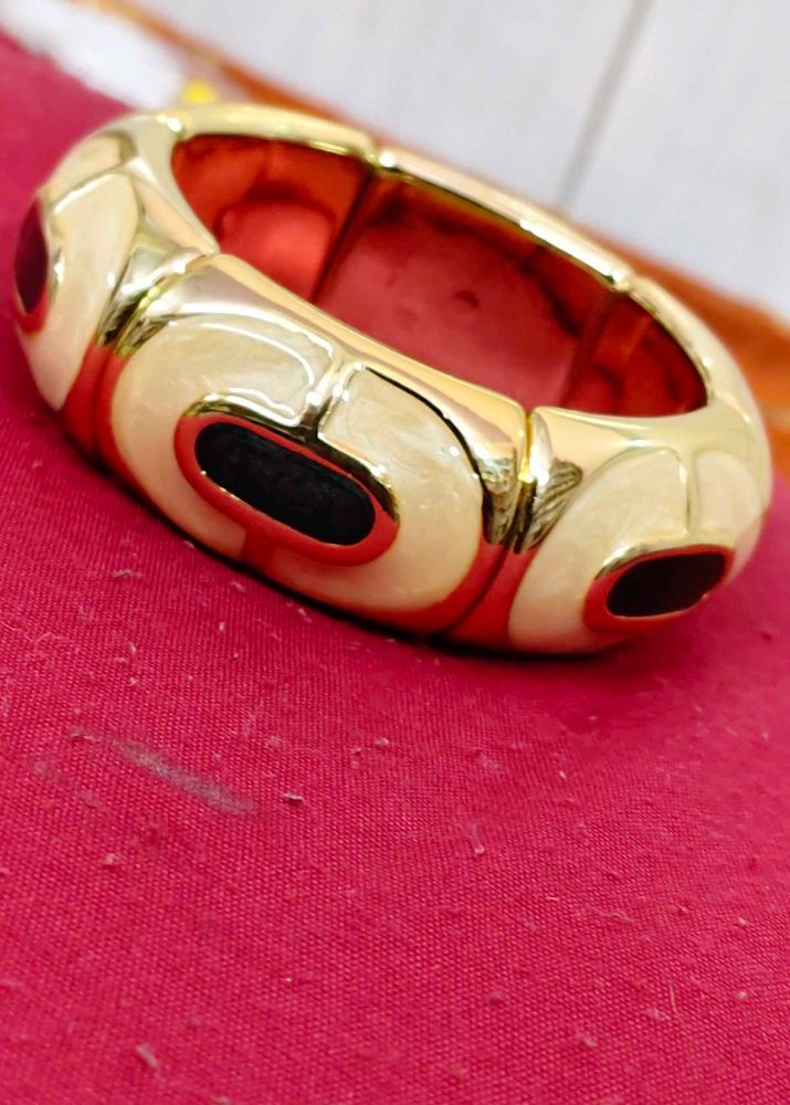 Chic Gold &amp; Cream Enamel Bangle