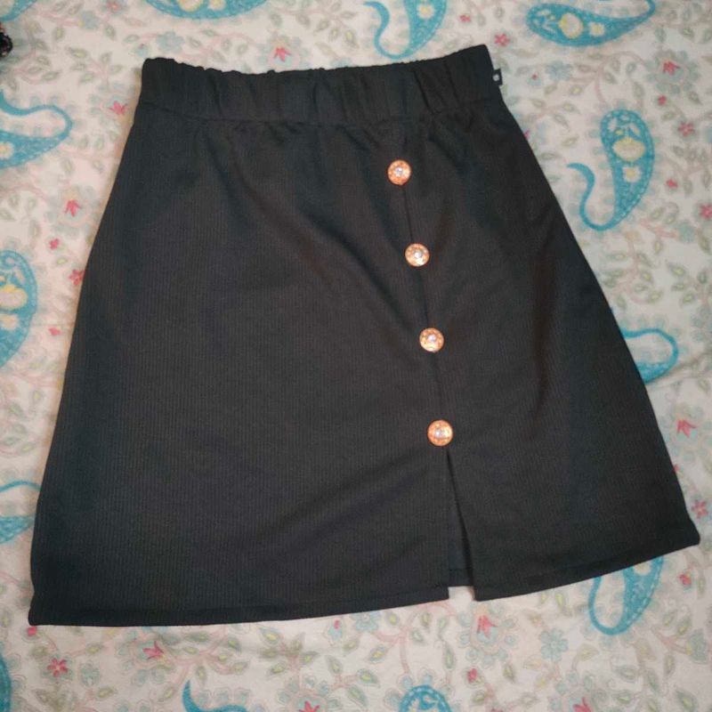 Chic Button-Detail Skirt