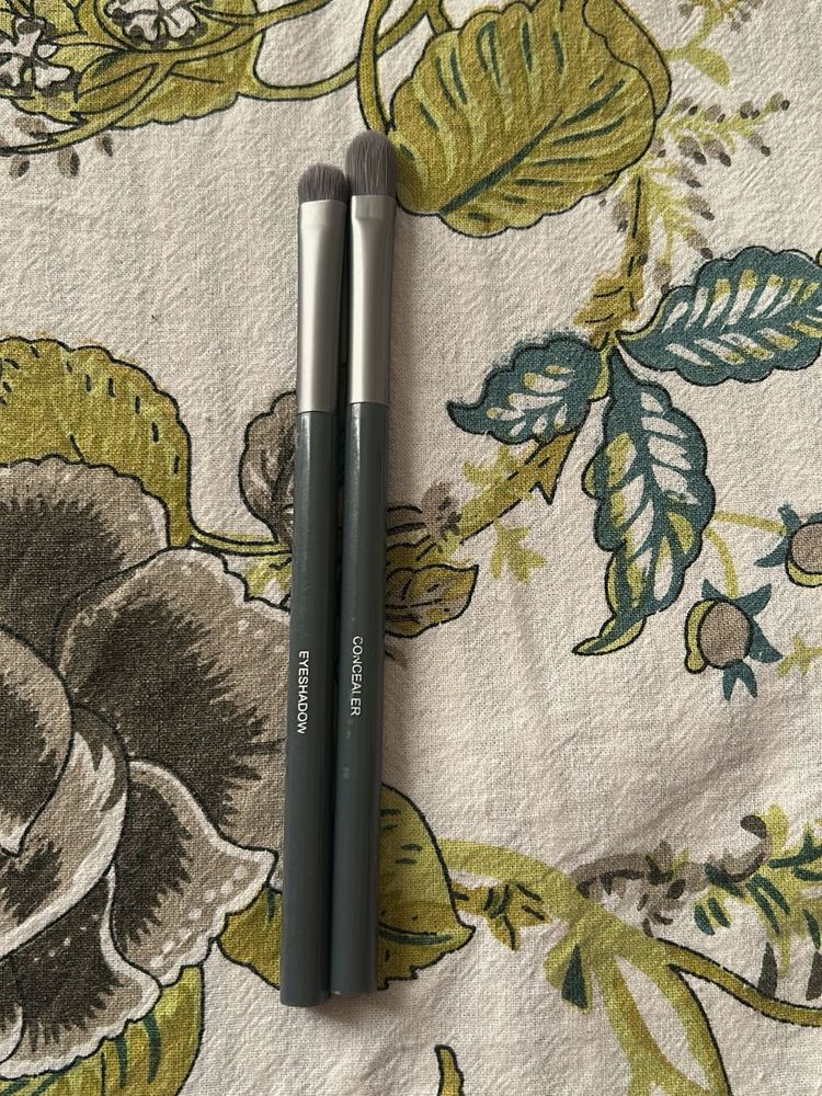MINISO Makeup Brush Set for Eyeshadow &amp; Concealer