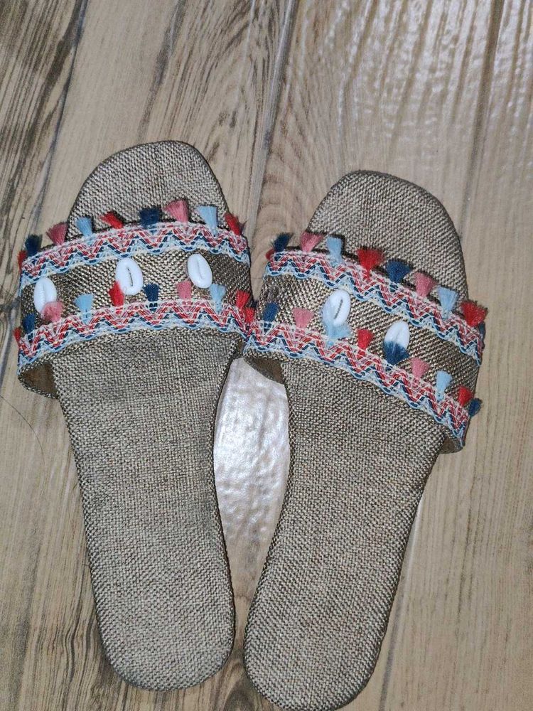 COMBO Flats ethnic wear ❤️