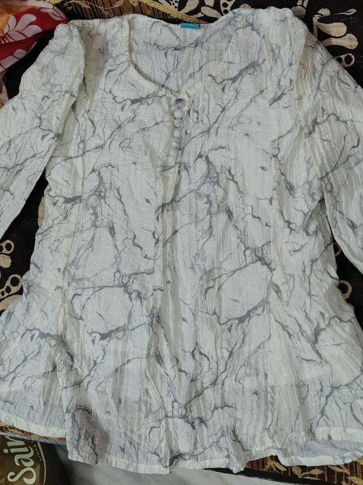 White Printed top