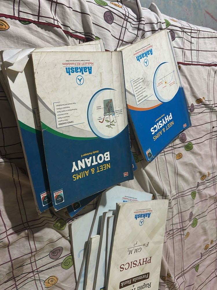 Aakash NEET &amp; AIIMS Study Material