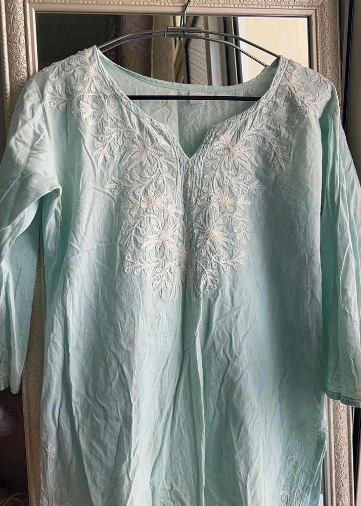 Lucknowi Chikankari Short Kurti