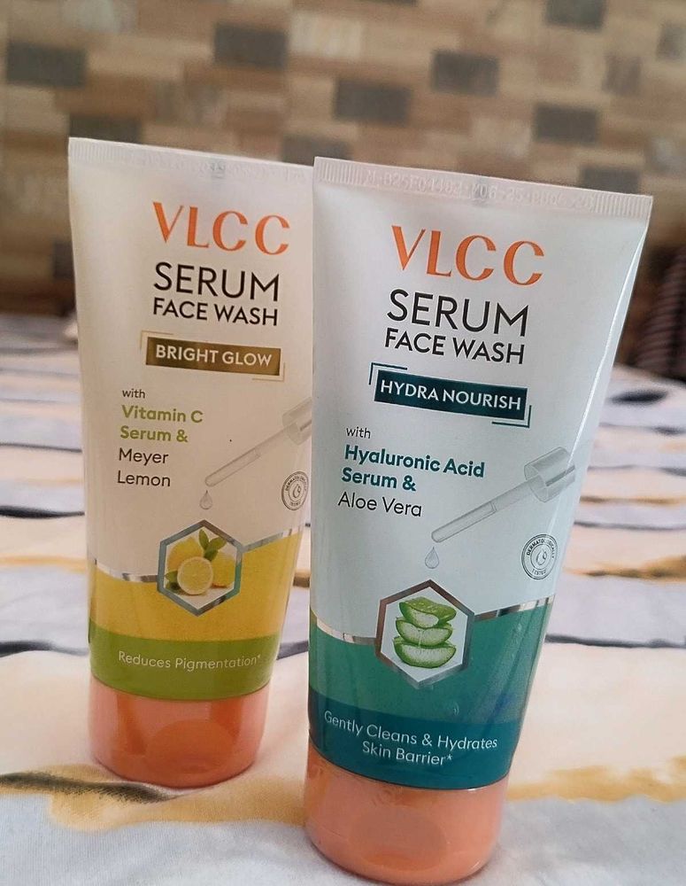 Combo Of 2 VLCC Serum Facewash 300ml