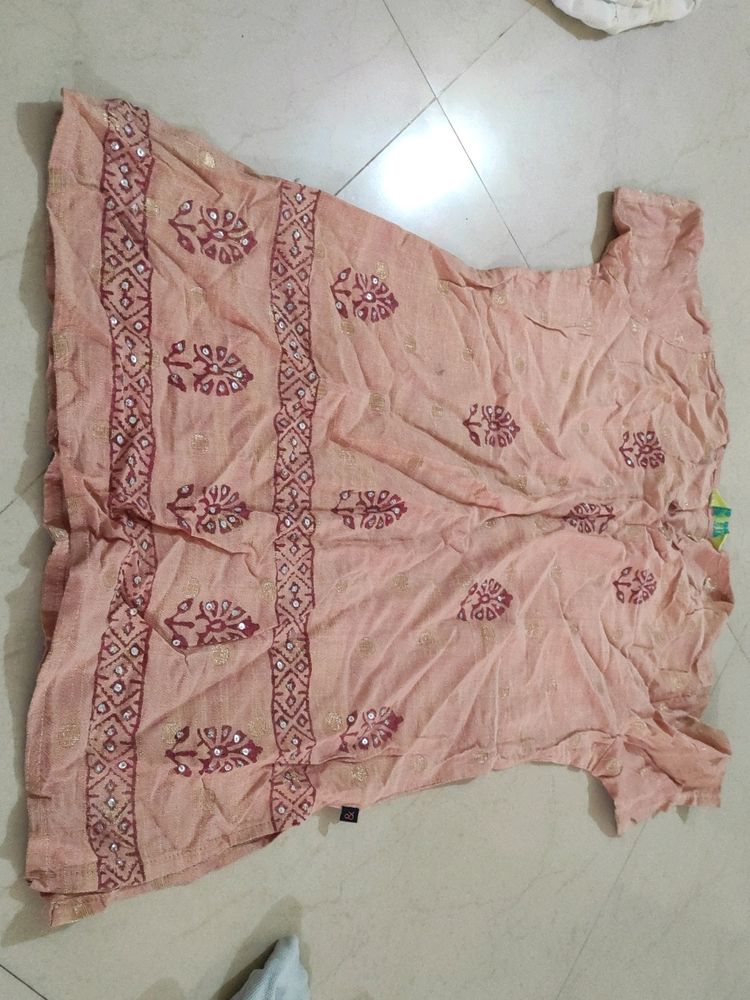 Beautiful short top silk cotton