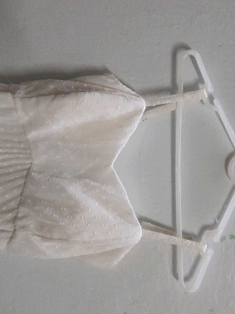 Elegant White Strapless Dress