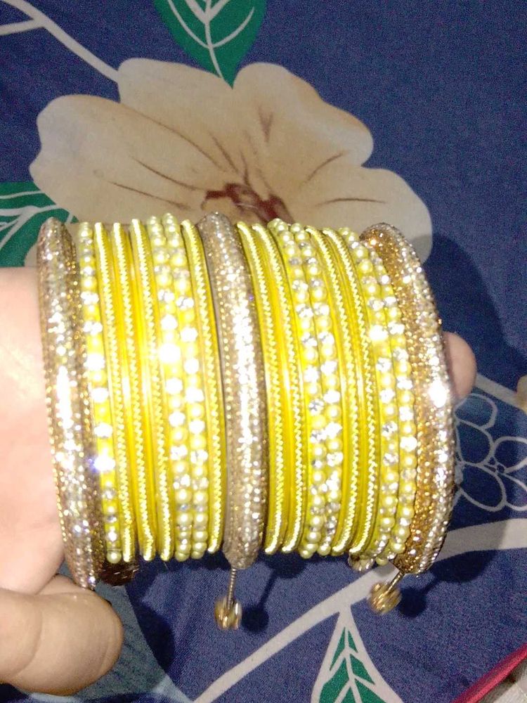 Beautiful Yellow &amp; Gold Bangles Set