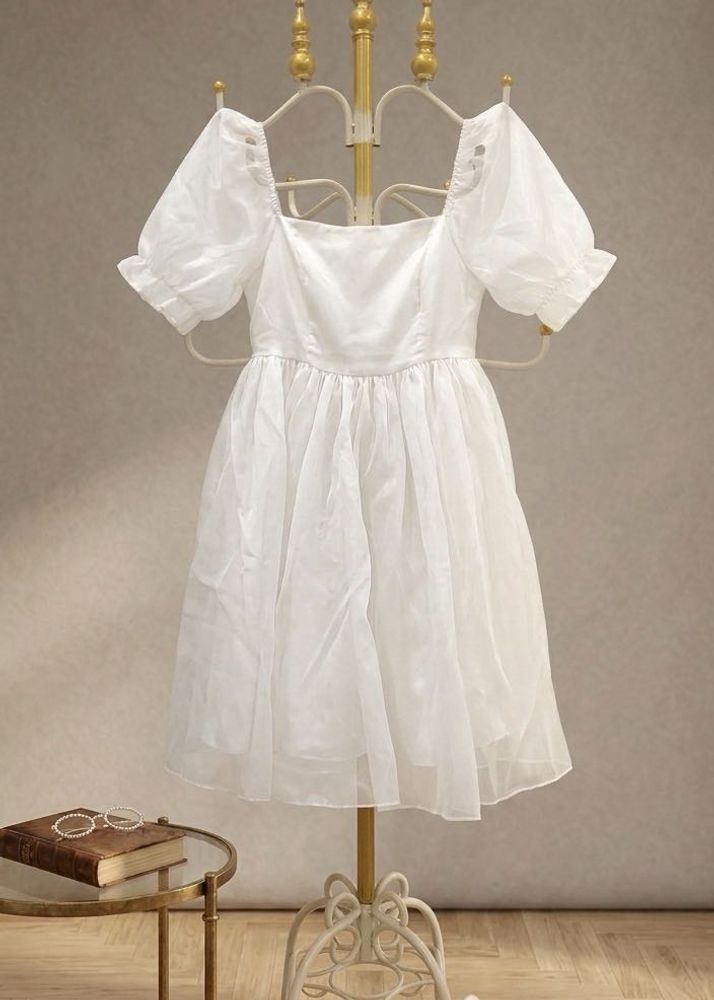 Elegant White Puff Sleeve Party Dress