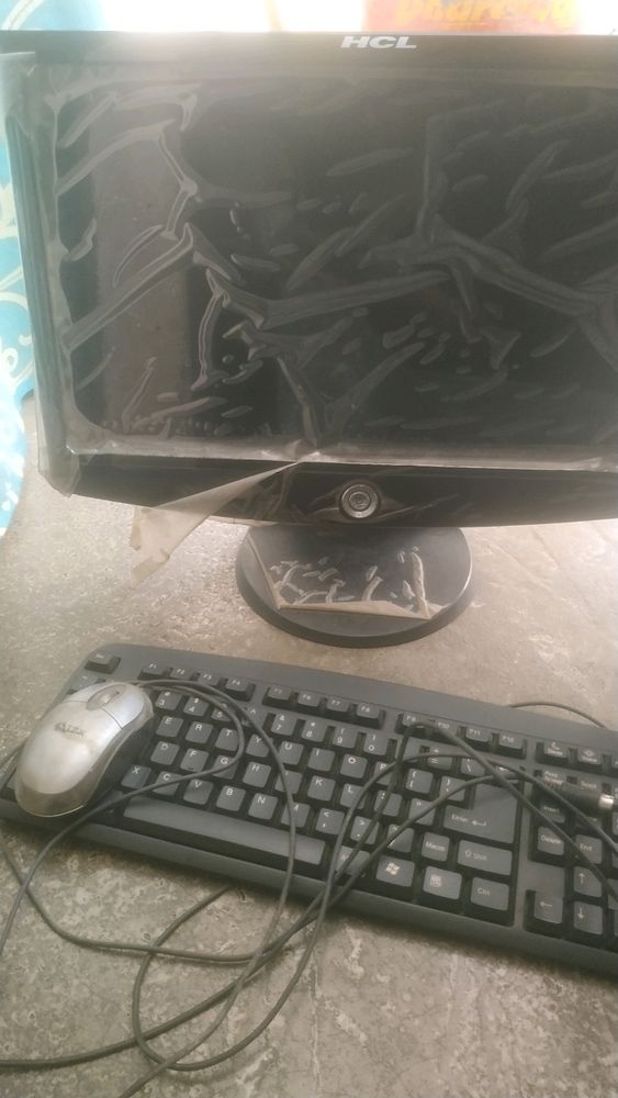 Used HCL Monitor &amp; Keyboard