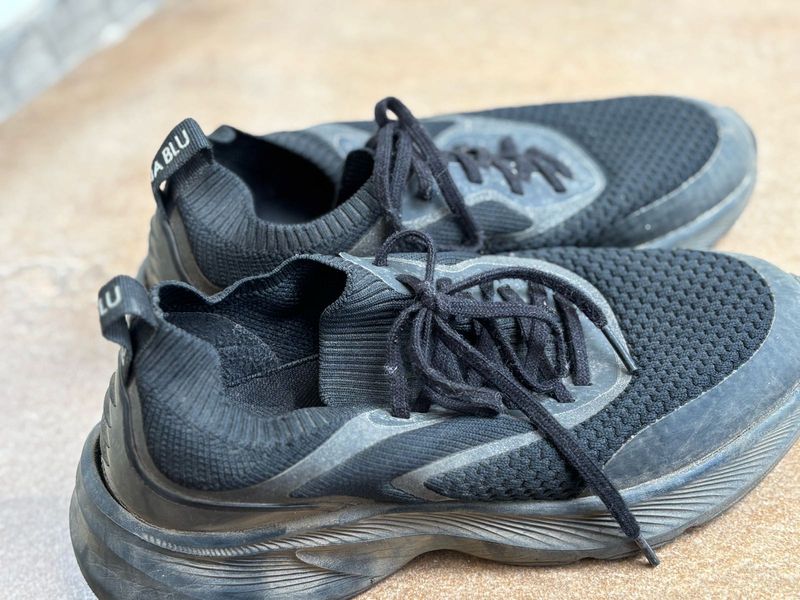 Black Sneakers For Girls