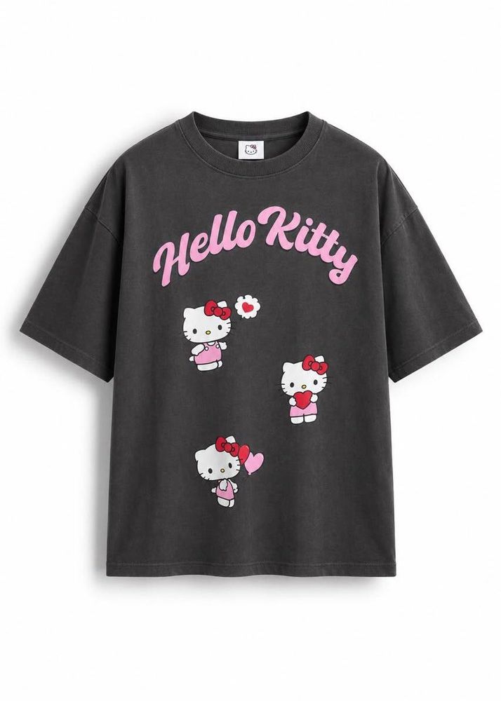 Hello Kitty Graphic T-Shirt