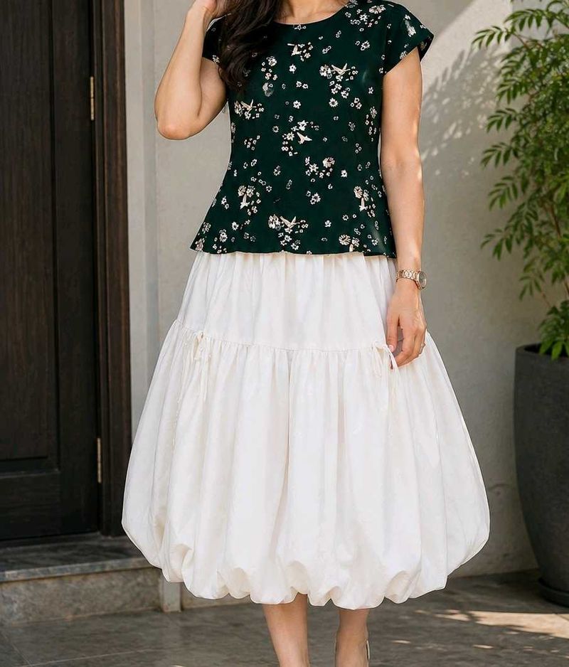 Green Print T-Shirt with balloon skirt