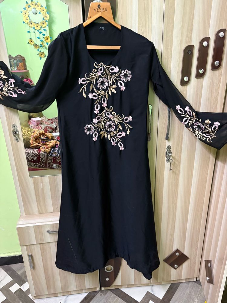 Elegant Black Embroidered abaya
