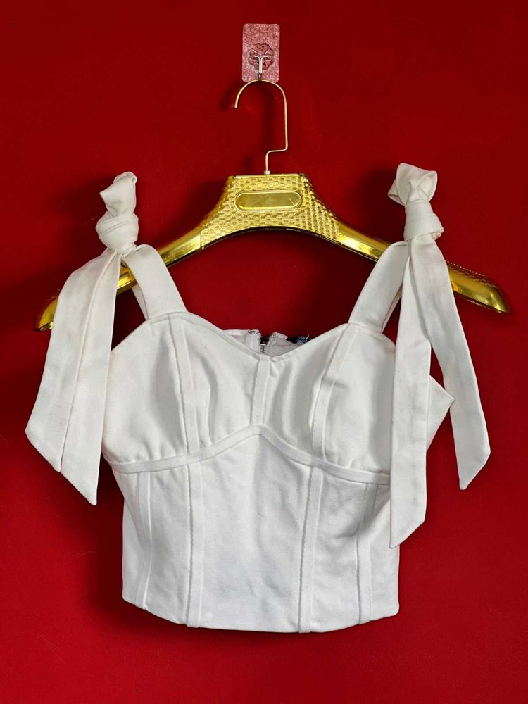 Chic White Tie-Strap Crop Top