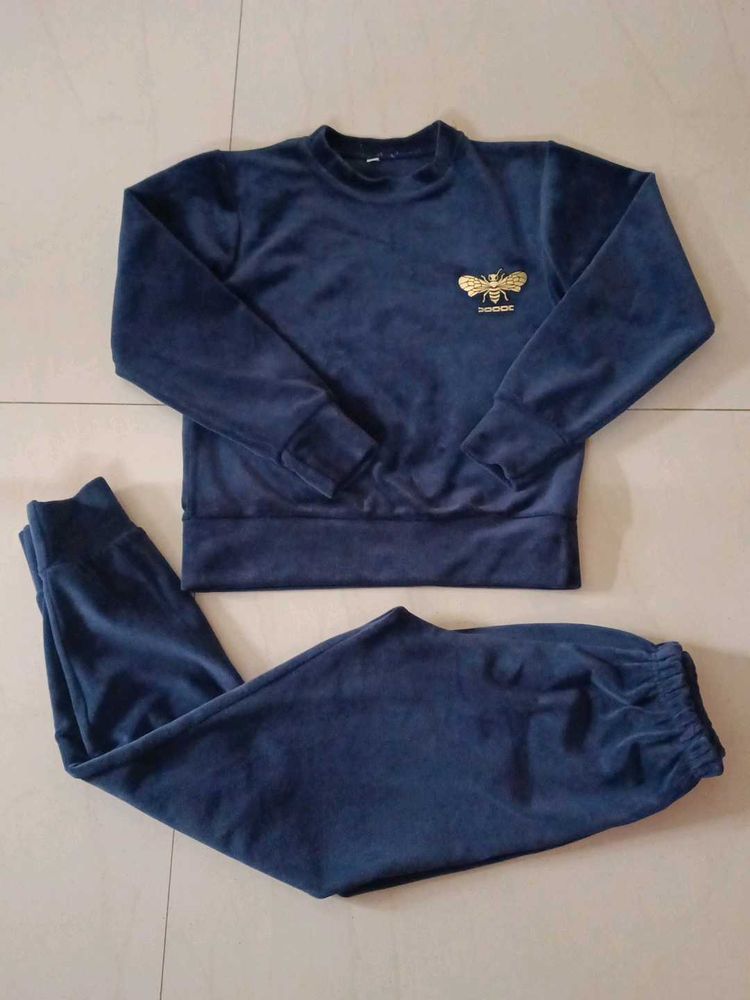 Velvet tracksuit with Bee Embellishment