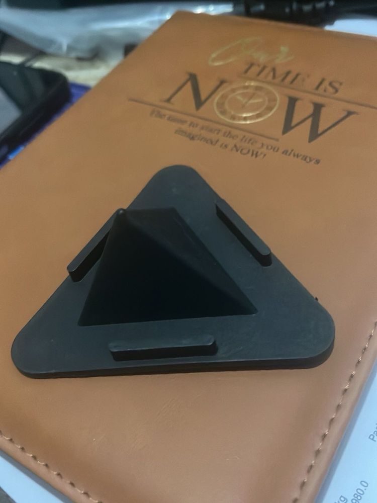 Black Mobile Phone Stand